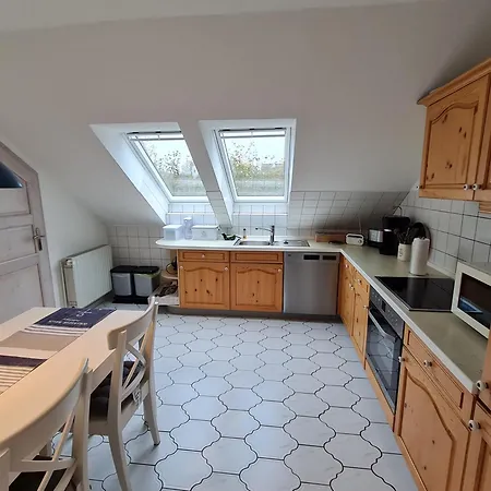 Daire Giese Kuestenglueck