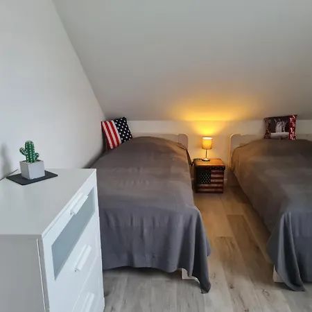 Giese Kuestenglueck * Hasselberg (Schleswig-Holstein)