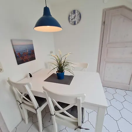 Giese Küstenglück Apartment *